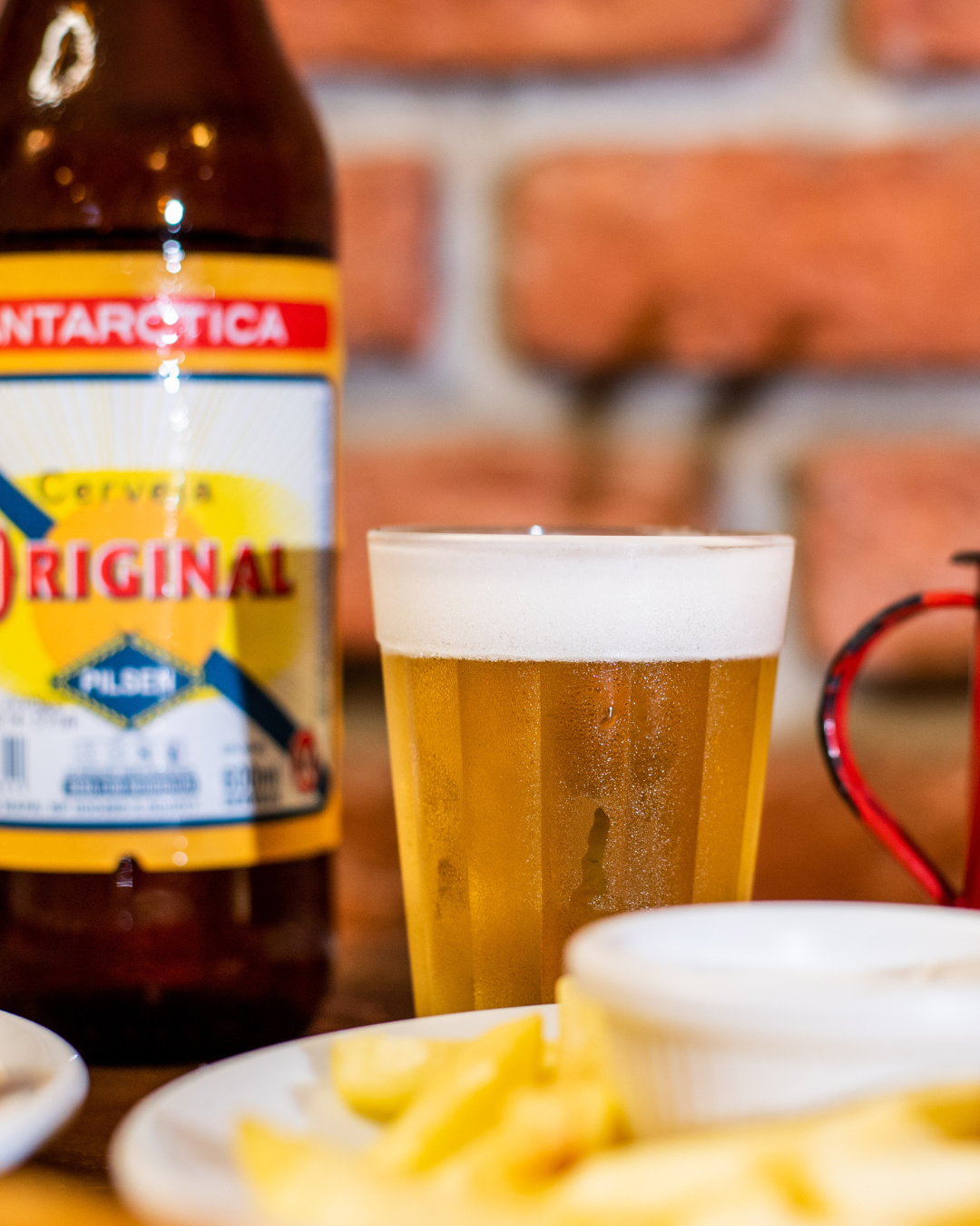 Porções e cerveja gelada